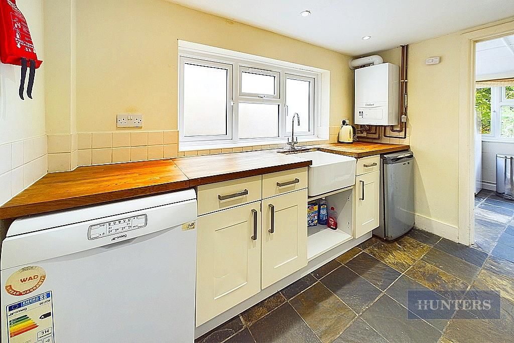 Property photo 3 of 12 Cam01635G0-Pr0246-Still005.Jpg
