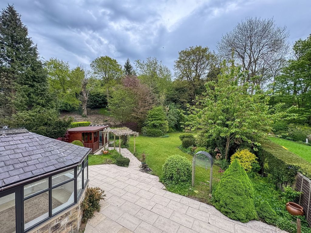 Property photo 2 of 32