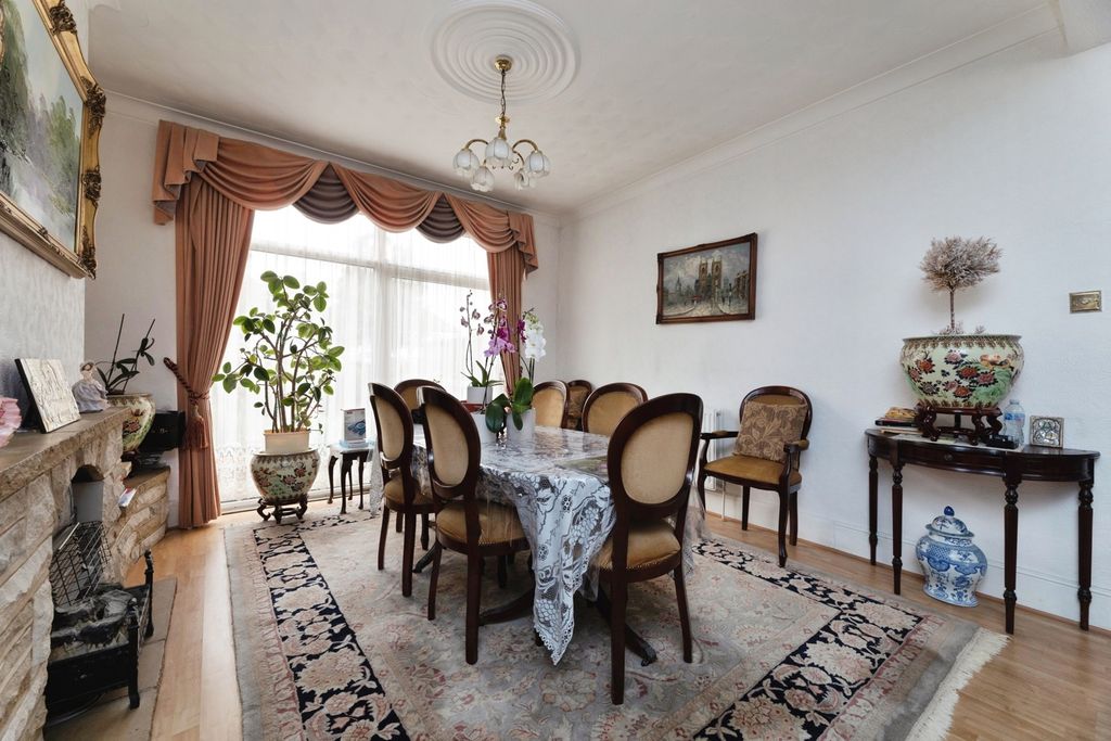 Property photo 2 of 18 Pbox-Img.Jpg