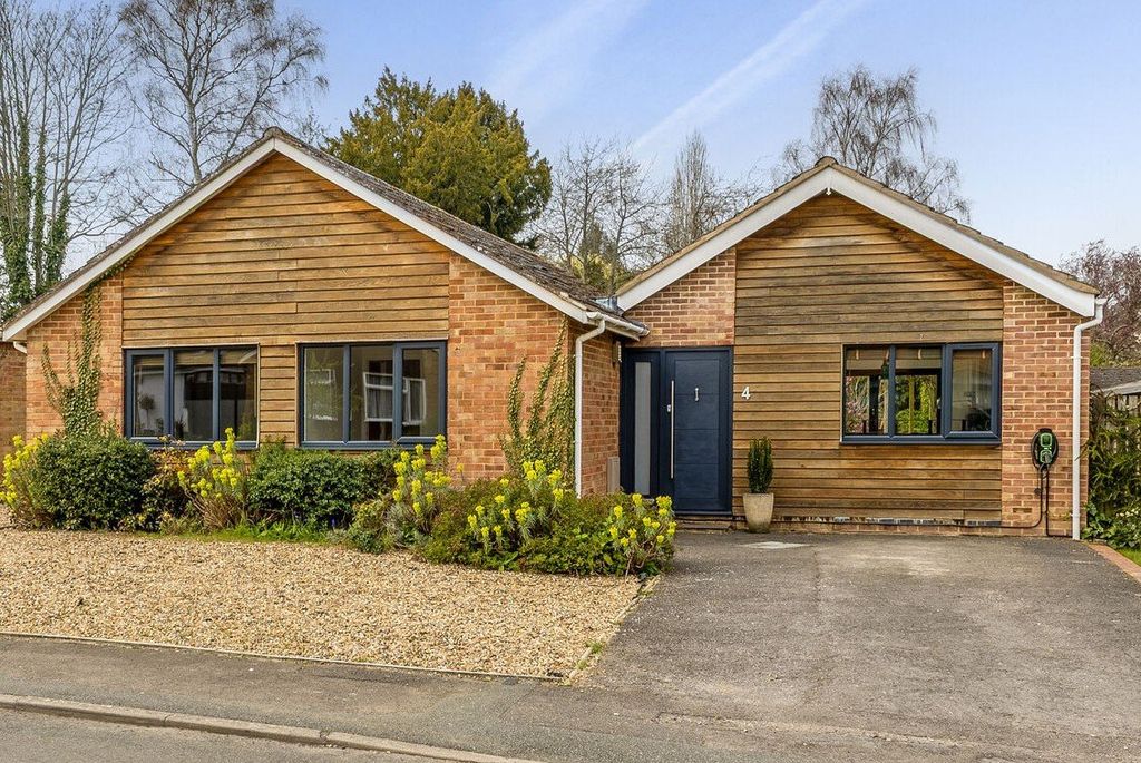 Property photo 2 of 16 Picture No. 34