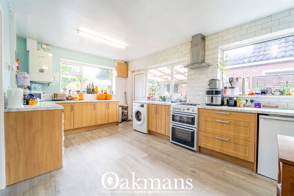 Property photo 3 of 33 Picture No. 22