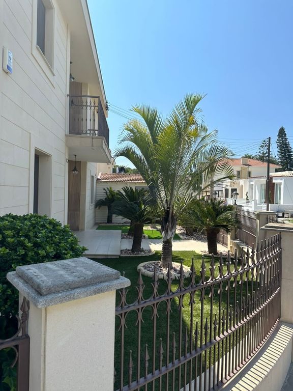 Property photo 3 of 30