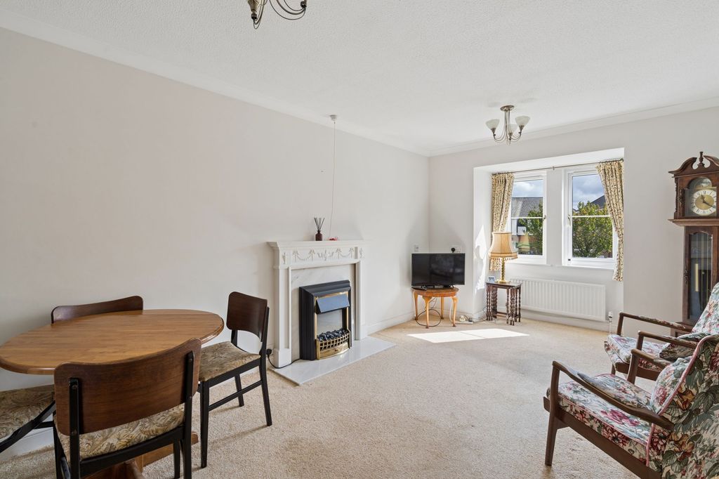 Property photo 3 of 22