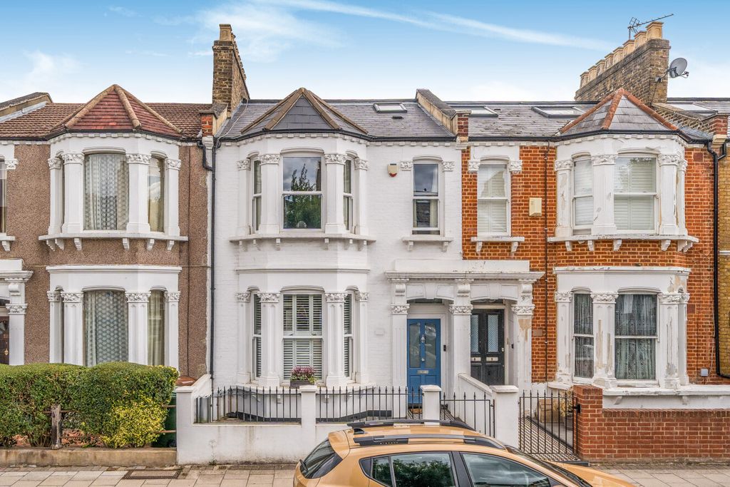 Property photo 1 of 29 1499516-18-6A8836...