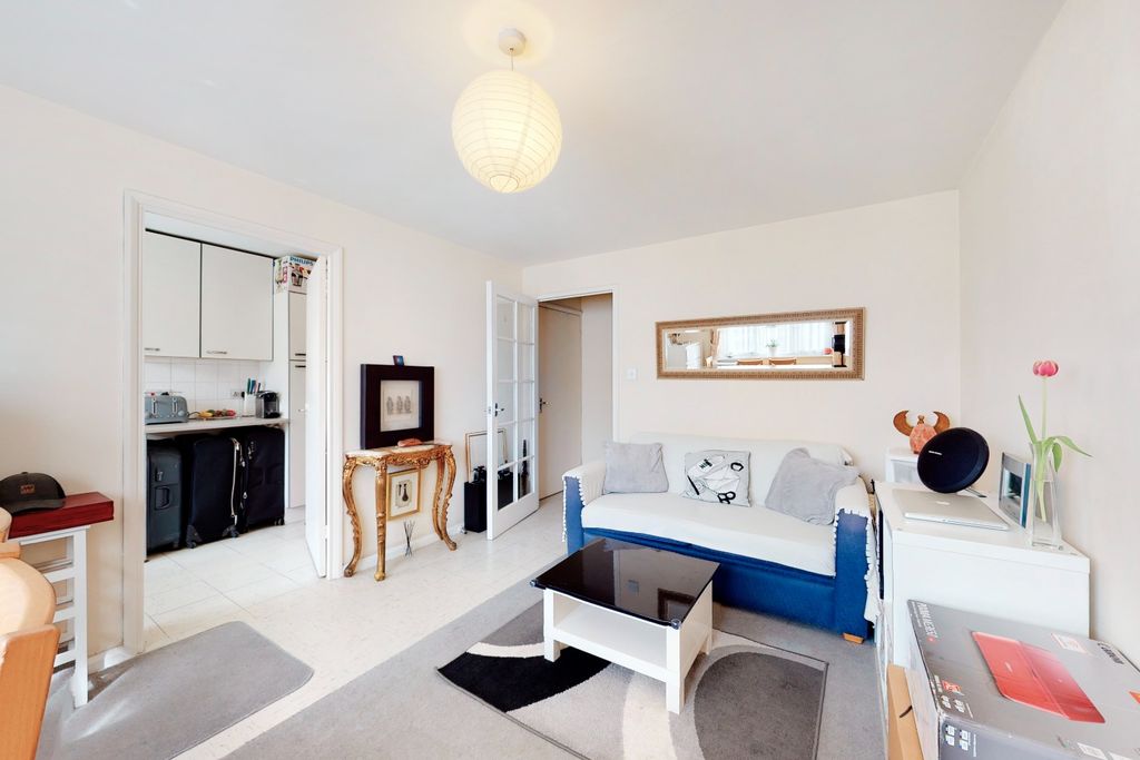 Property photo 3 of 8 1519814