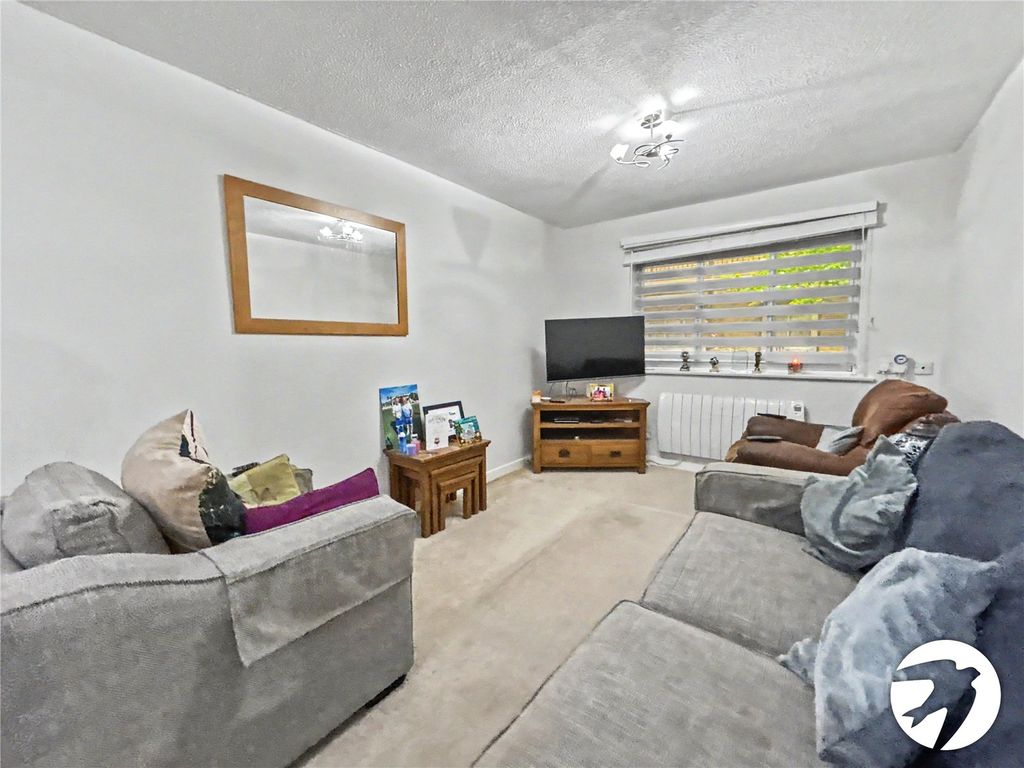 Property photo 3 of 16 Picture No. 15