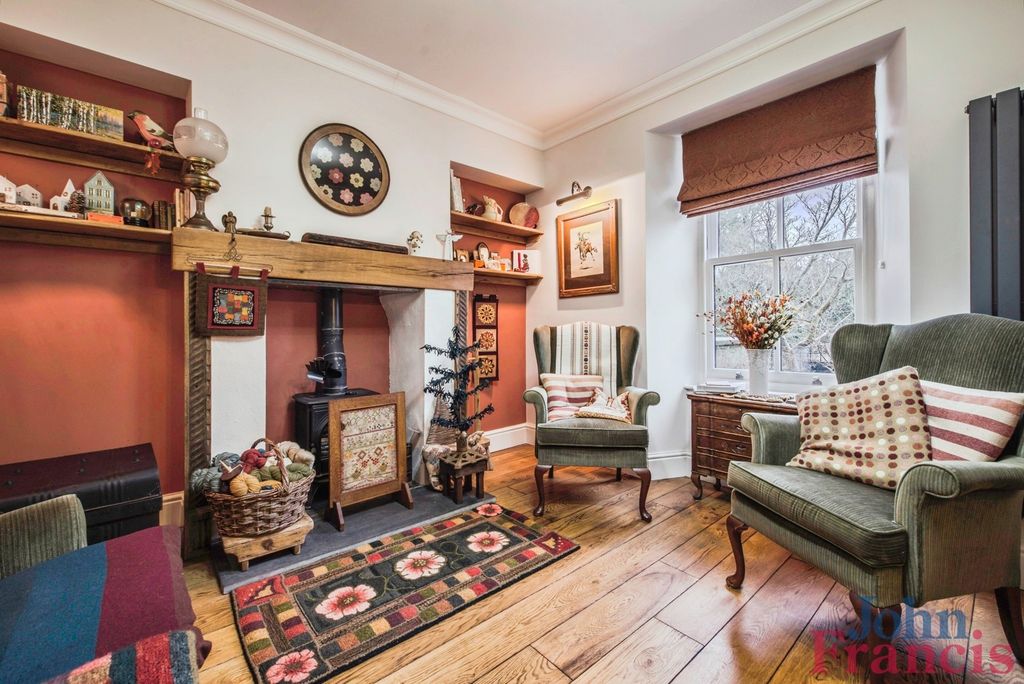 Property photo 3 of 25 Pbox-Img.Jpg
