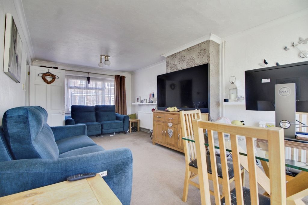 Property photo 3 of 11 Image 3