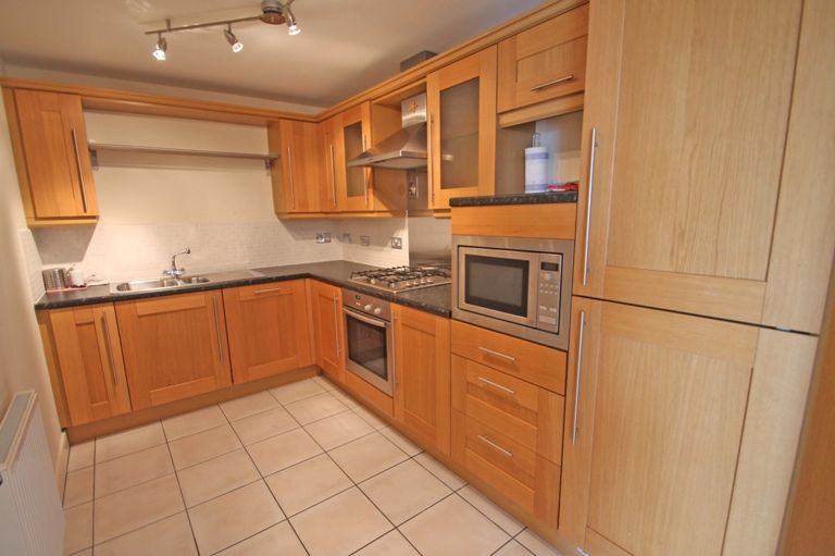 Property photo 3 of 11