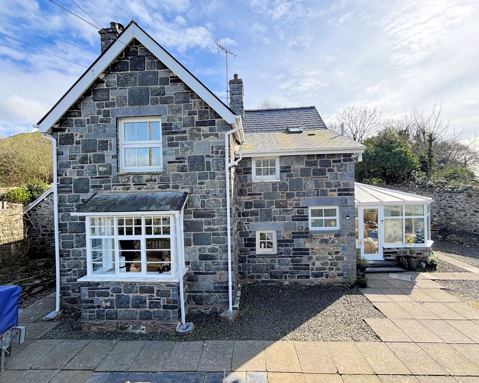 Property photo 3 of 40