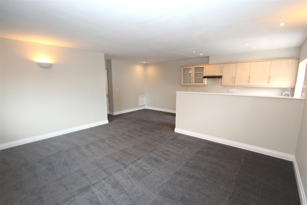 Property photo 2 of 9 Img_0082.Jpg