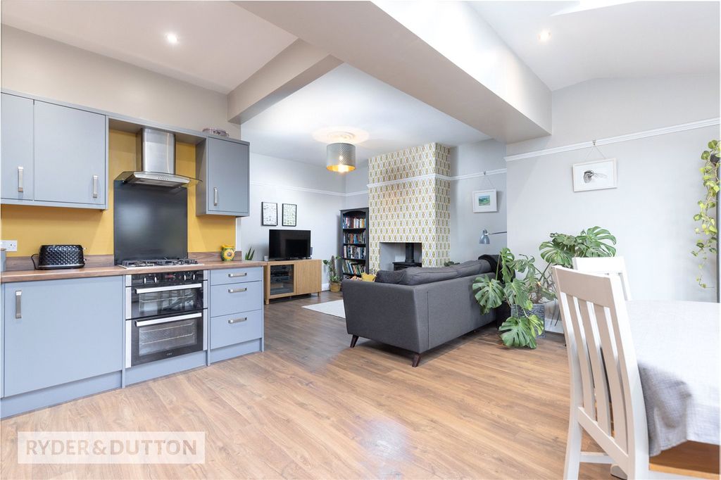 Property photo 3 of 30 Liv Rm/ Kit / Diner