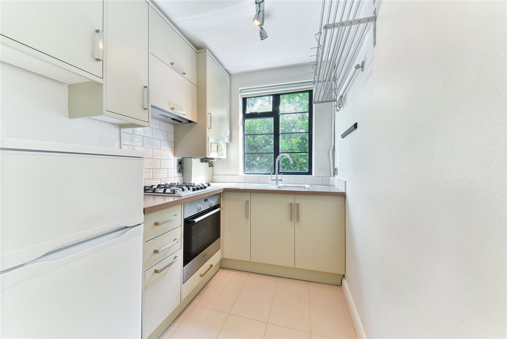 Property photo 2 of 10 Picture No. 01