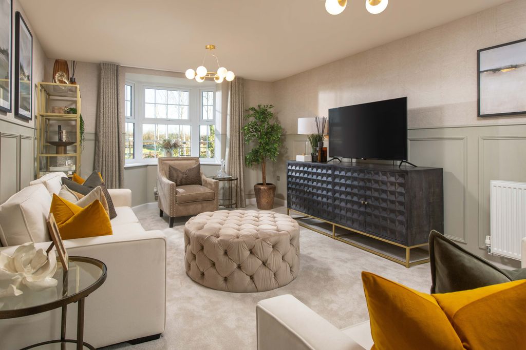 Property photo 3 of 10 Culver Lounge