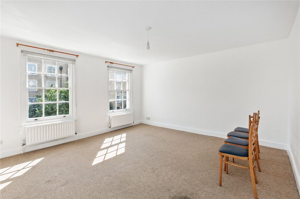 Property photo 3 of 12 Picture No. 13