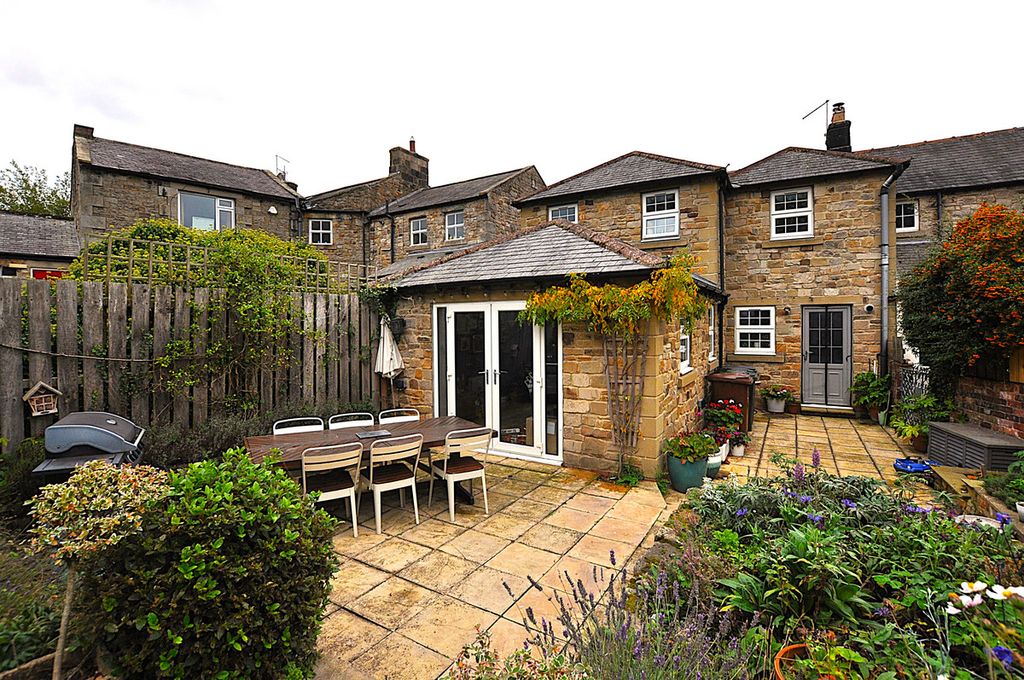 Property photo 1 of 24