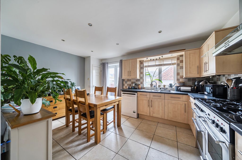 Property photo 2 of 22 1419278-14-69A033...