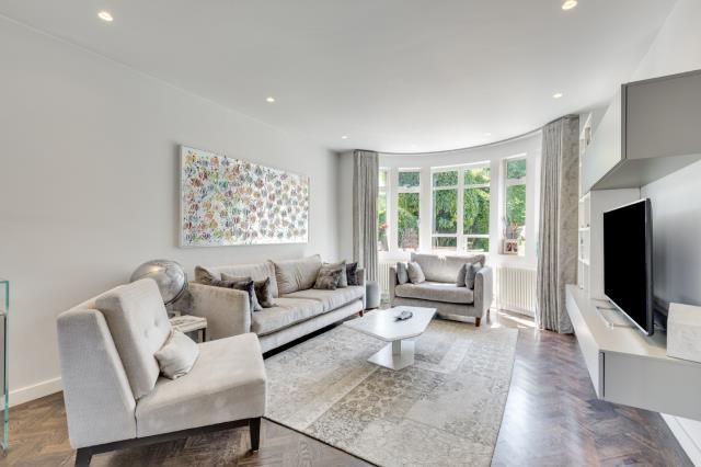 Property photo 3 of 18 Reception Room