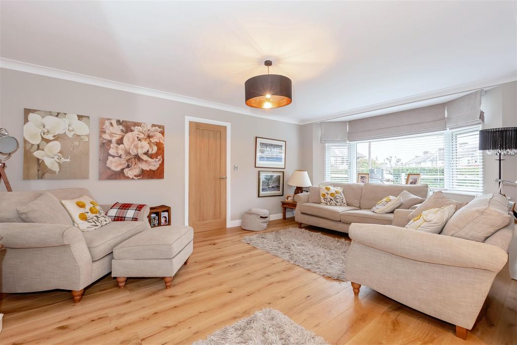 Property photo 2 of 21 Haynes Rd_14.Jpg