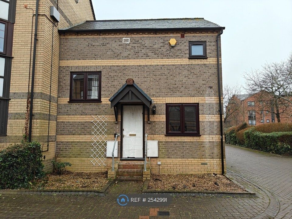 Property photo 1 of 24