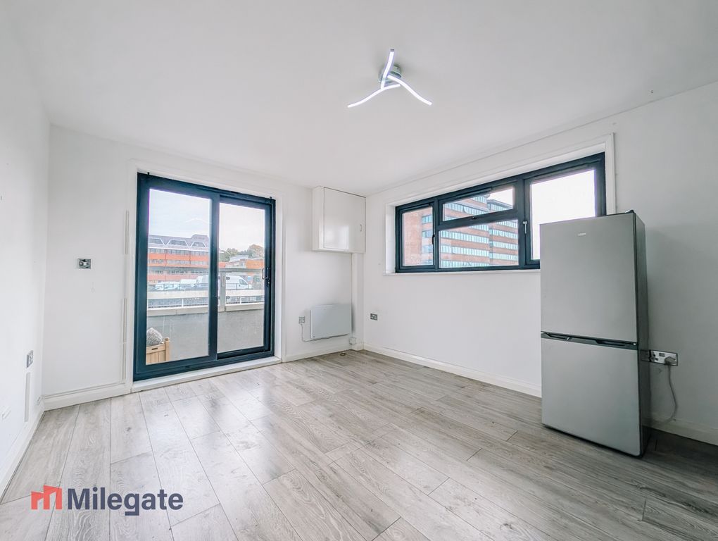 Property photo 1 of 8 Photo 1