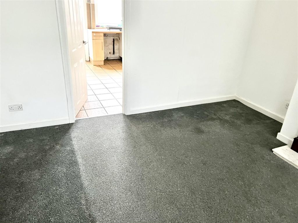 Property photo 2 of 13 2.Jpg