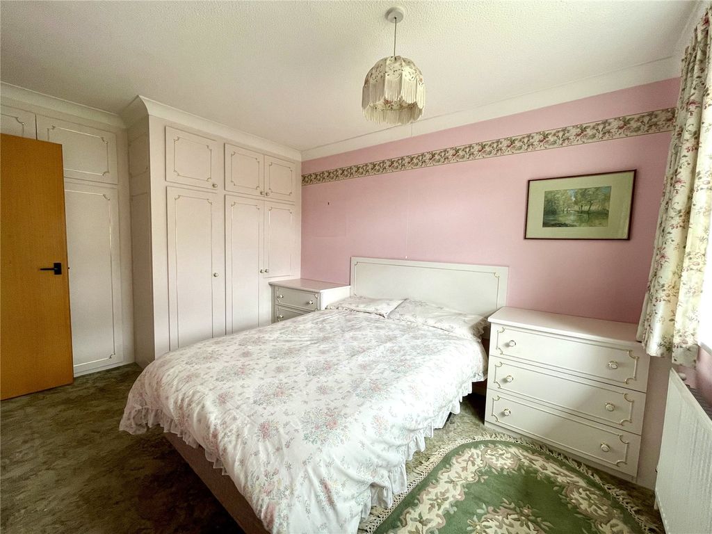 Property photo 2 of 16 Picture No. 22