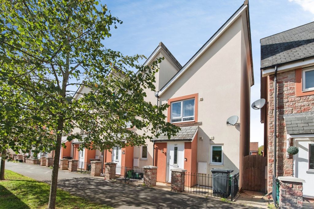 Property photo 1 of 11 Pbox-Img.Jpg