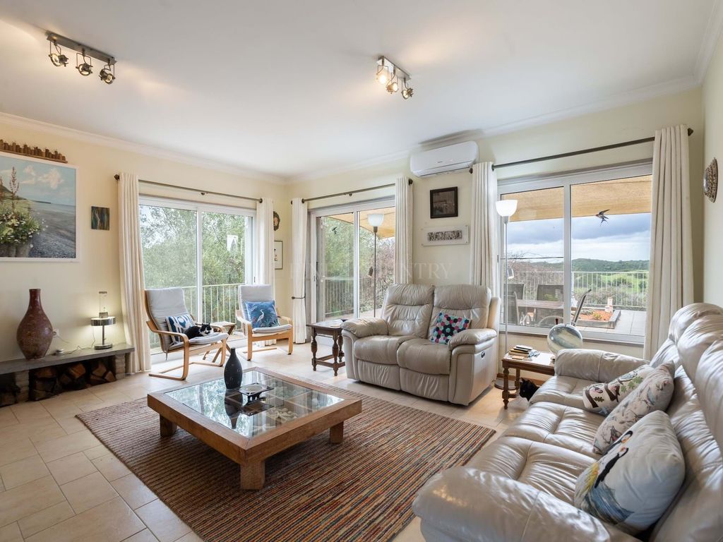 Property photo 2 of 30