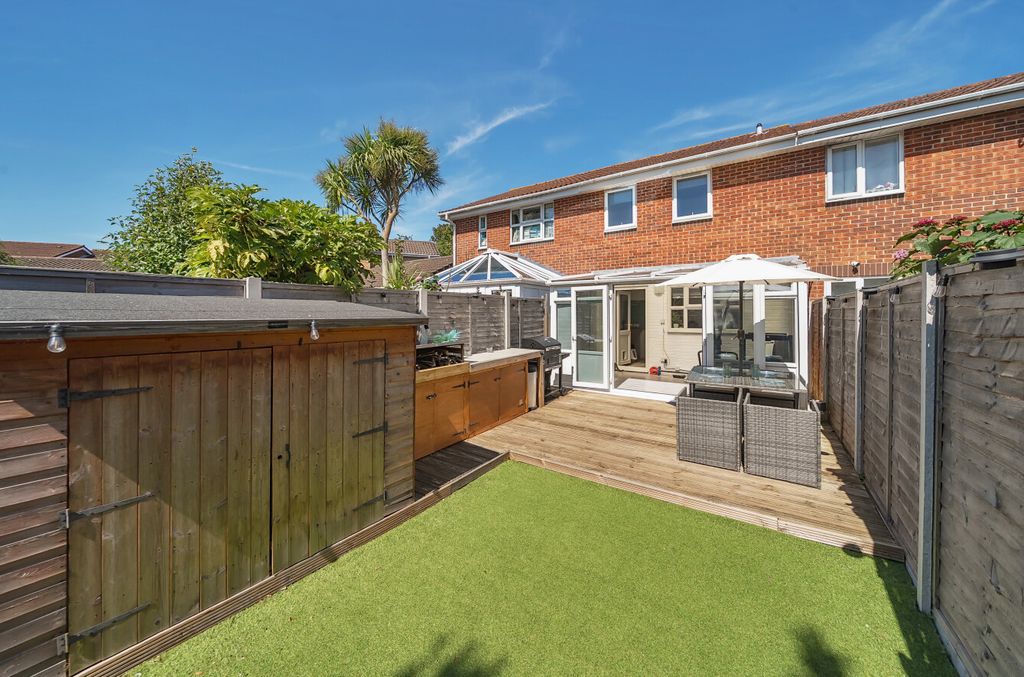 Property photo 1 of 13 1320810-15-686E98...