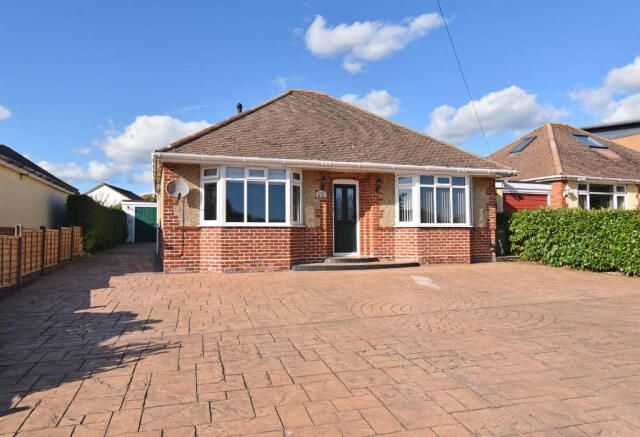Property photo 1 of 9 3 Bedroom Detached Bungalow For Sale