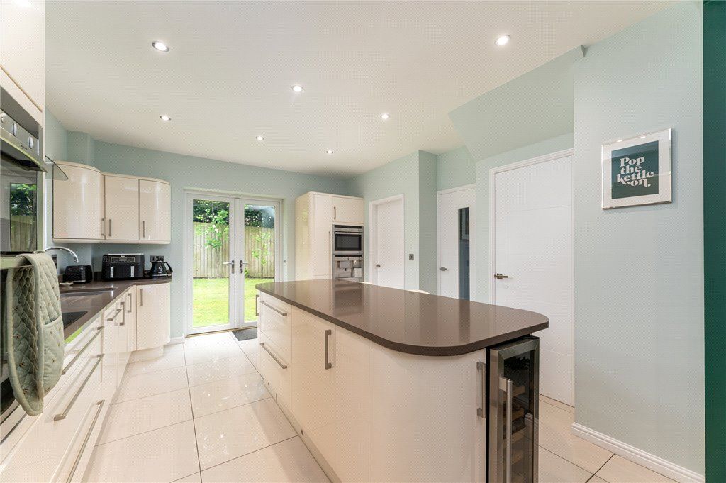 Additional image 22 of 4 bed detached house for saleNightingale Walk, Bingley, West Yorkshire BD16
