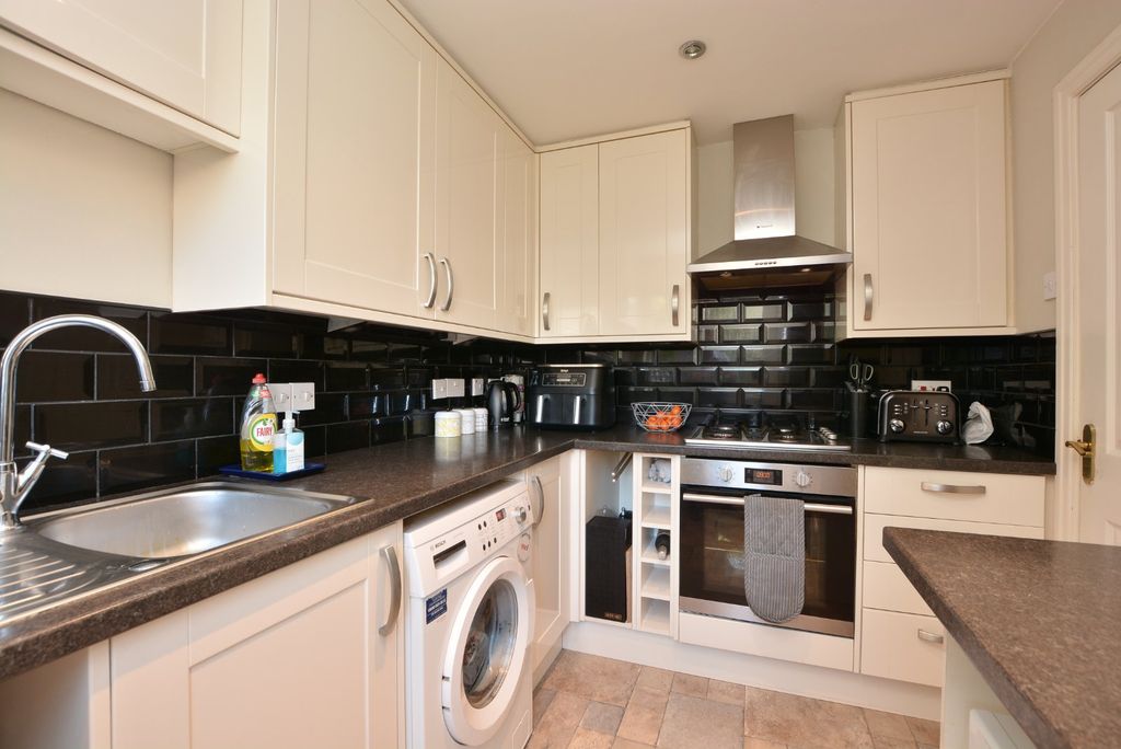 Property photo 3 of 14 Picture No. 01
