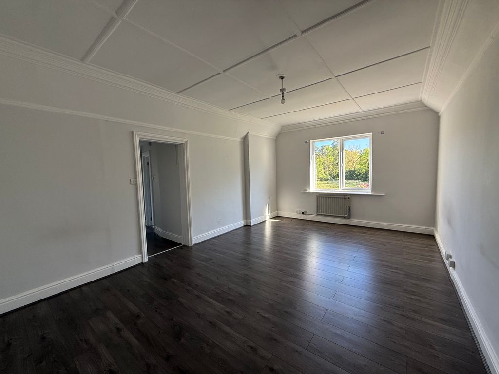 Property photo 2 of 7 View