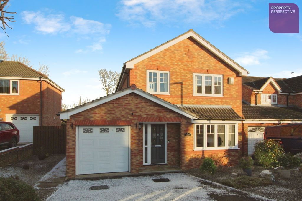 Property photo 1 of 19 Pbox-Img.Jpg