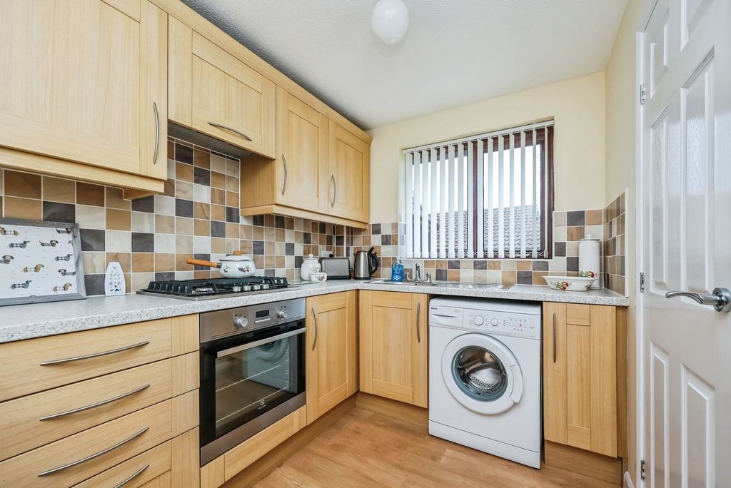 Property photo 2 of 20 Pbox-Img.Jpg