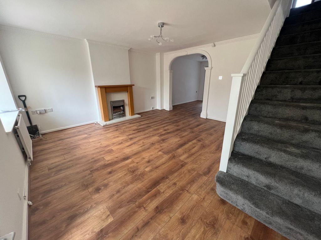 Property photo 3 of 10 Image