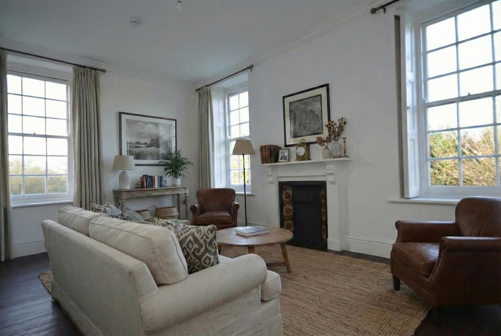 Property photo 1 of 6 Image-3x2-2528x1696 (7).Jpg