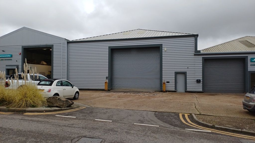 Property photo 1 of 7 Photo 14