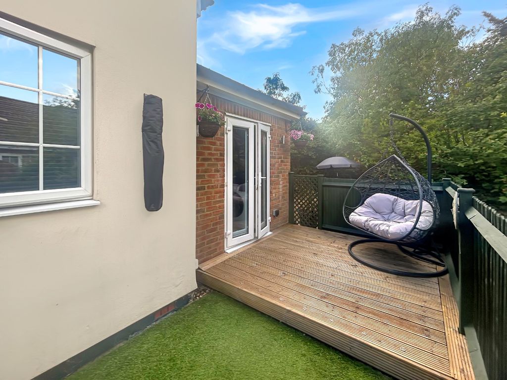 Property photo 2 of 15 5178791