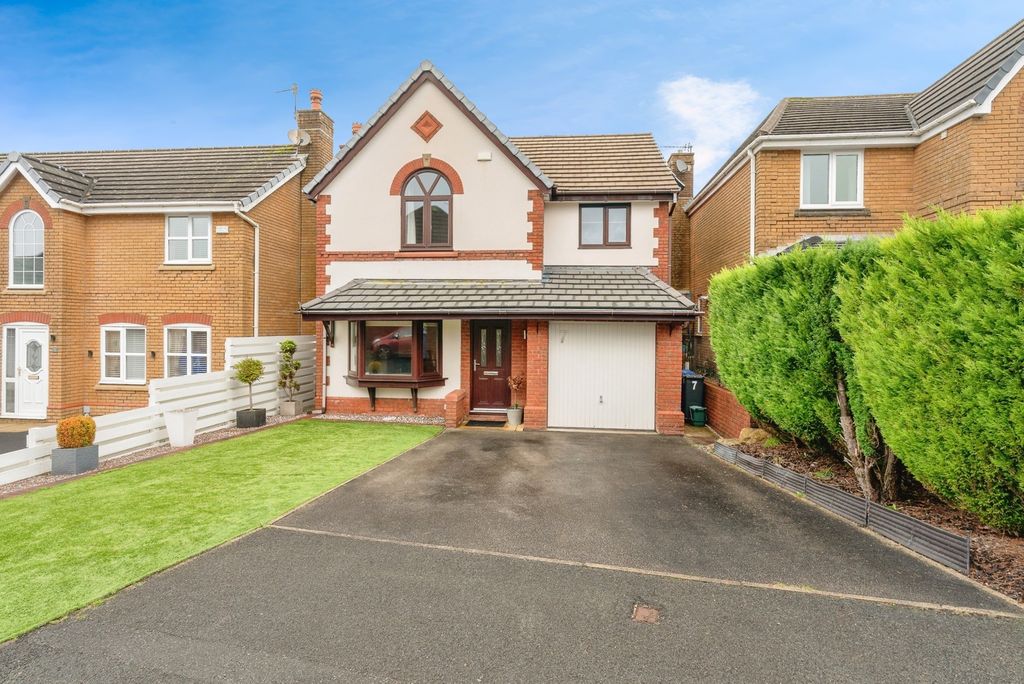 Property photo 1 of 17 Photo