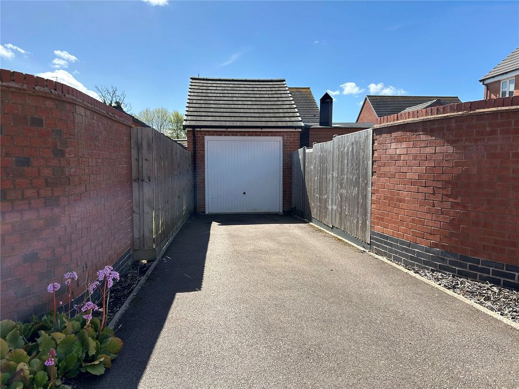 Property photo 2 of 21 Picture No. 28