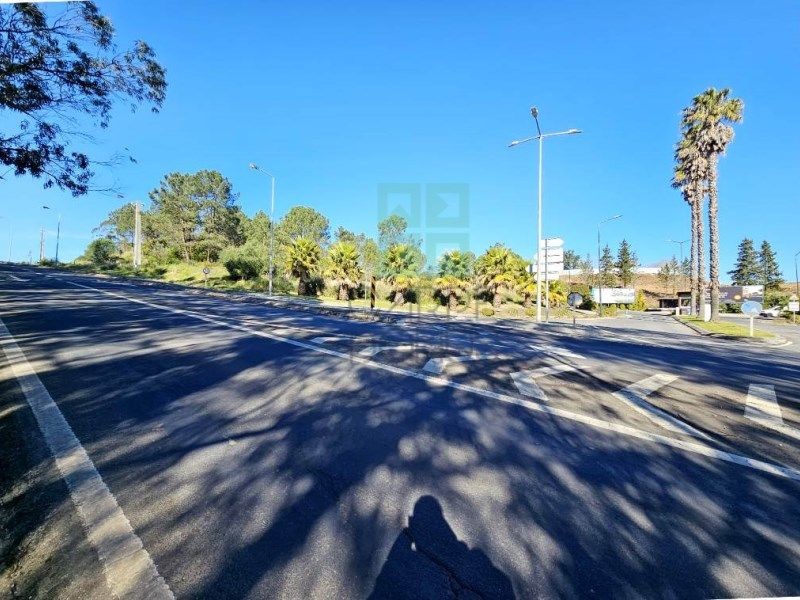 Property photo 2 of 34