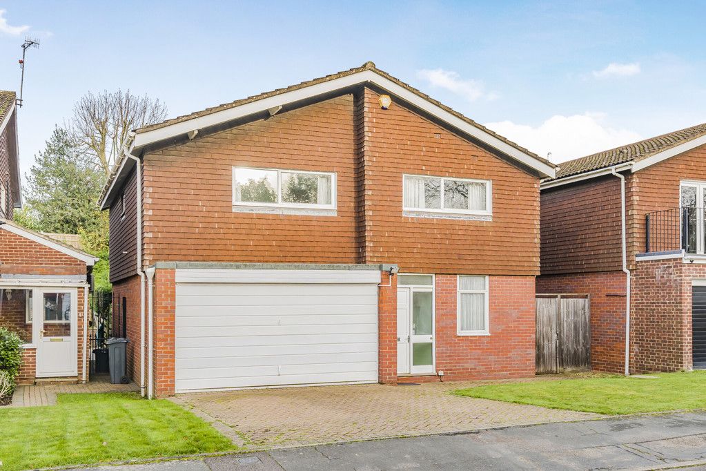 Property photo 1 of 18 External