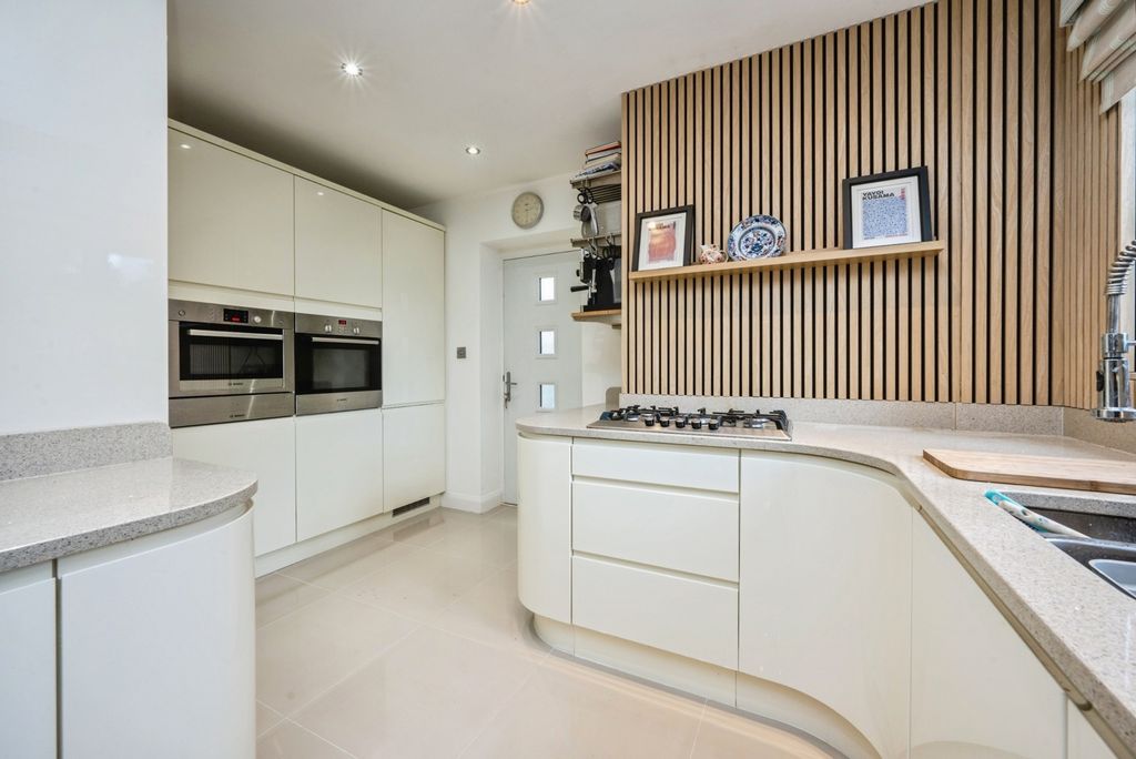 Property photo 3 of 38 Kitchen