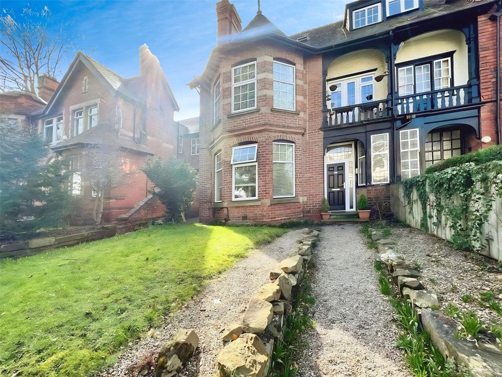Property photo 1 of 11 Front