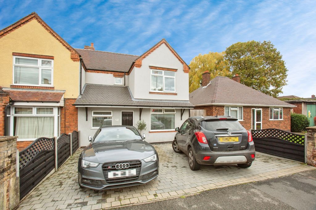 Property photo 1 of 18 007dc453-Mw-9251