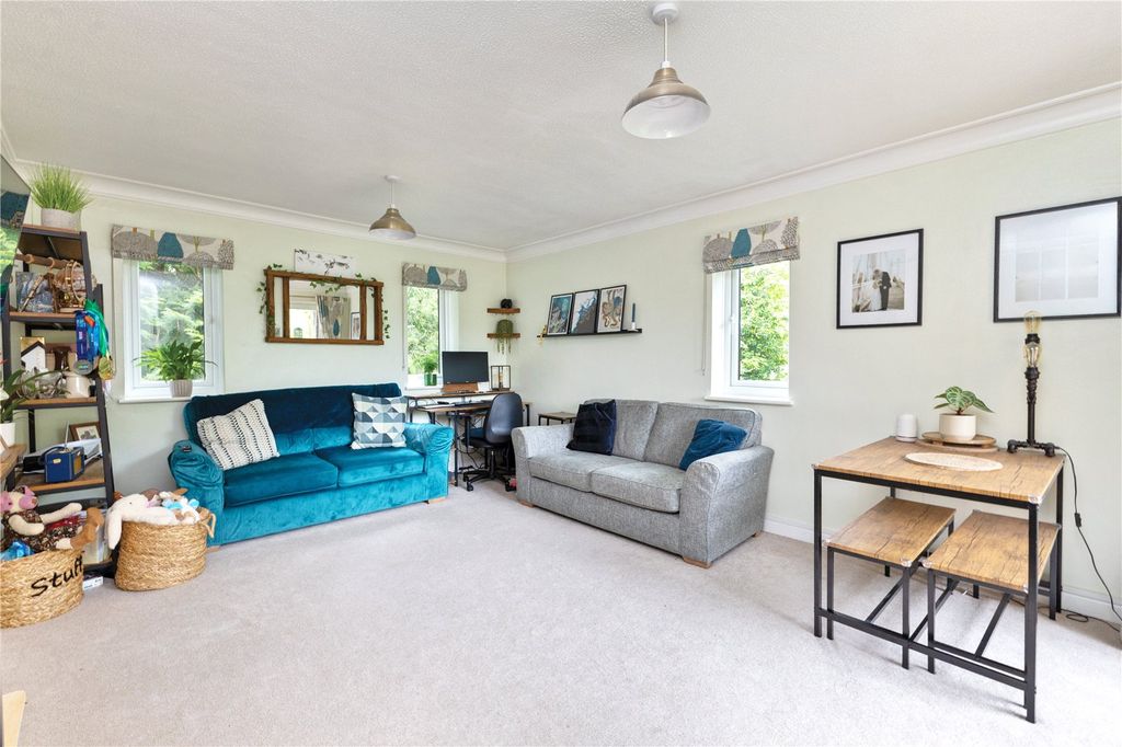 Property photo 3 of 10 Picture No. 06