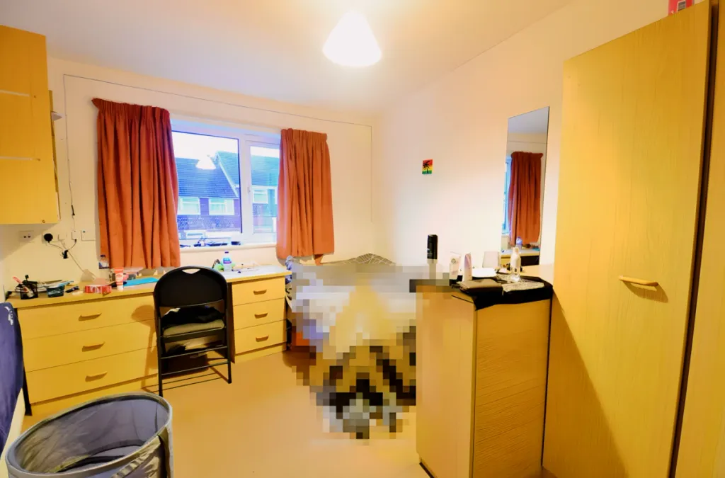 Property photo 2 of 11