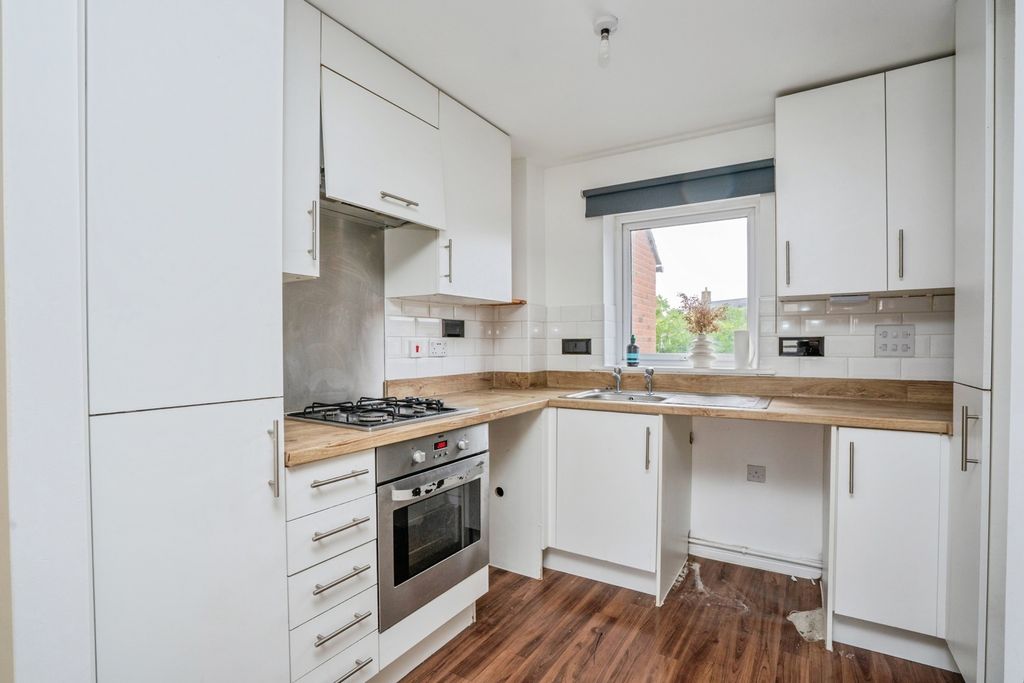 Property photo 2 of 11 Pbox-Img.Jpg